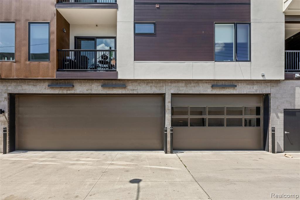 438 SELDEN, Detroit, MI 48201 — Photo 31