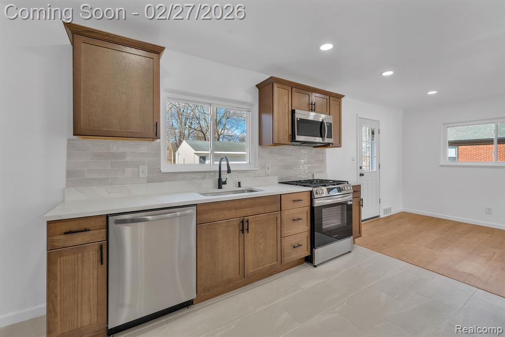 29760 Hoy Street, Livonia, MI, 48154