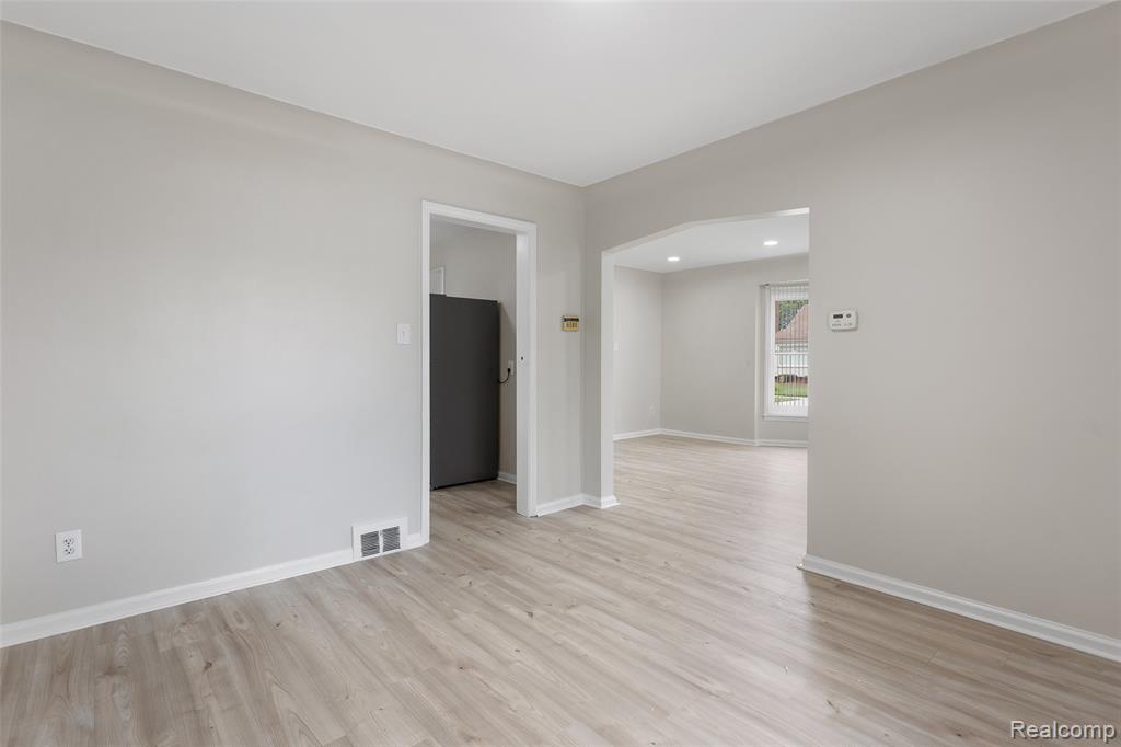 8604 Meyers Road, Detroit, MI 48228 — Photo 19