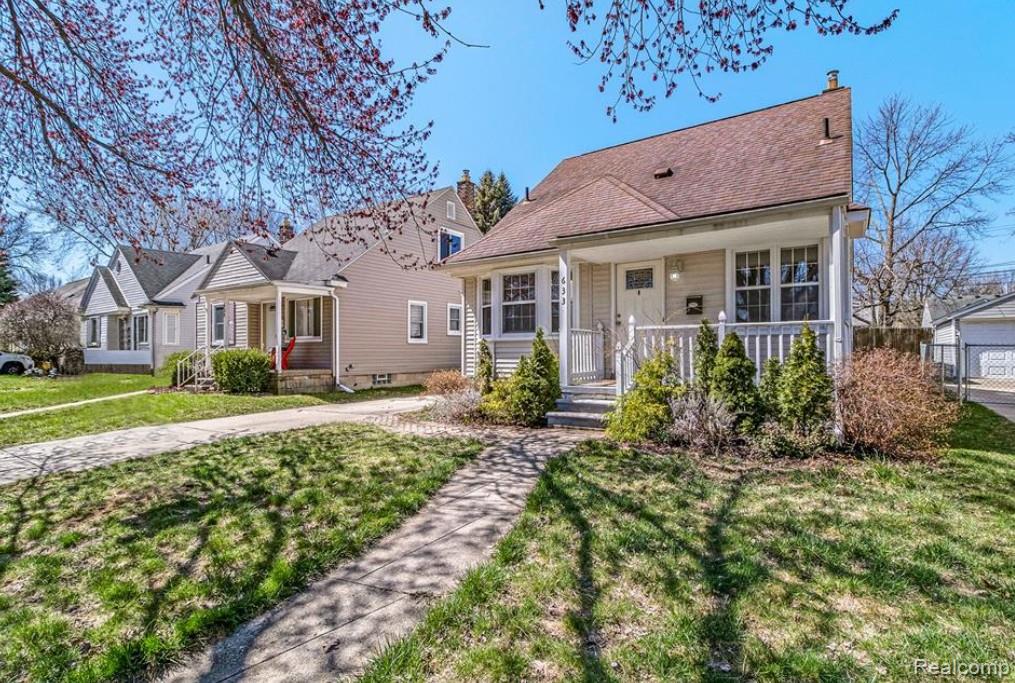 633 N Dorchester Road, Royal Oak, MI 48067 — Photo 2