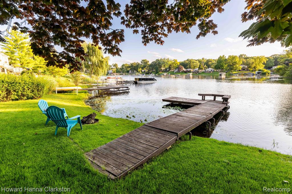 8729 Sherwood Drive, Davisburg, MI 48350 — Photo 28