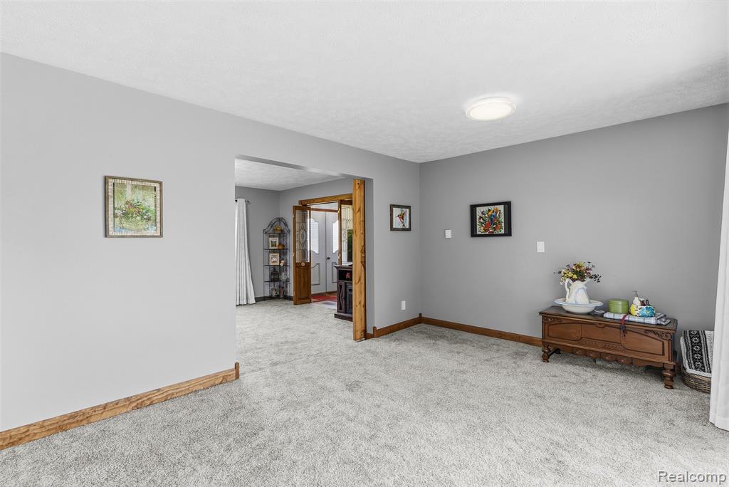 8612 Monroe Road, Durand, MI 48429 — Photo 17