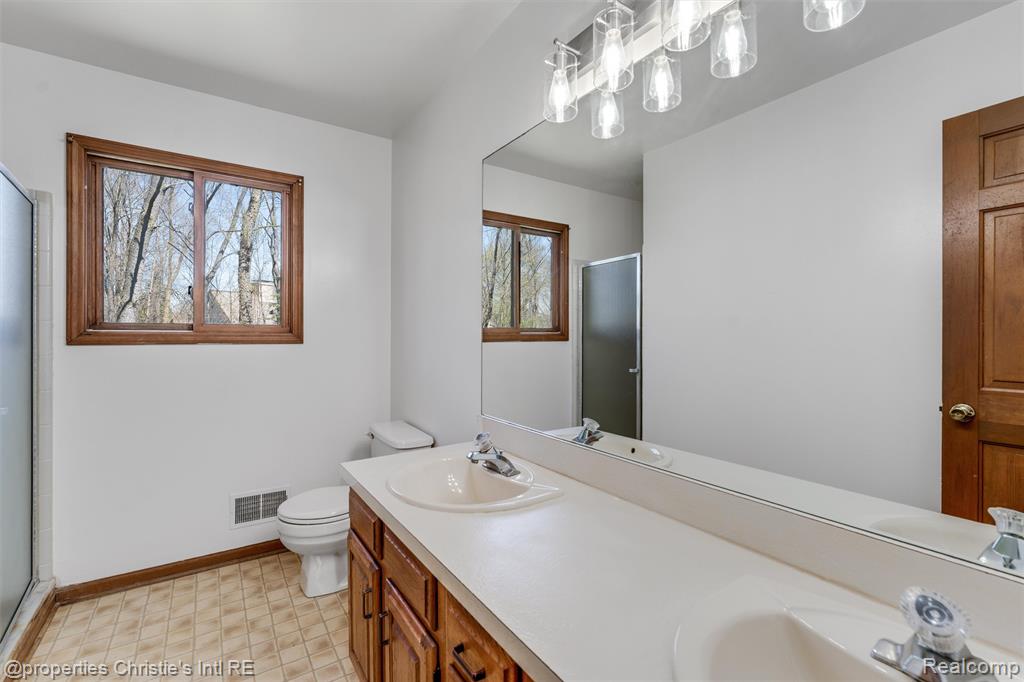 7514 Olde Sturbridge Trail, Clarkston, MI 48348 — Photo 25