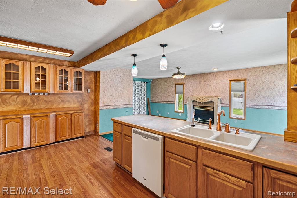 1412 Kettering Street, Burton, MI 48509 — Photo 10