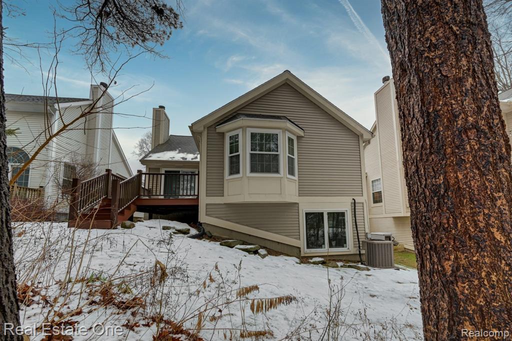 6564 Summit Ridge, Clarkston, MI — Photo 43