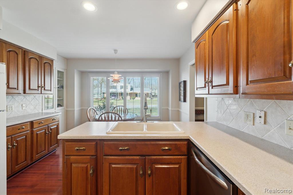 540 WESTOVER Pass, Grand Blanc, MI 48439 — Photo 15