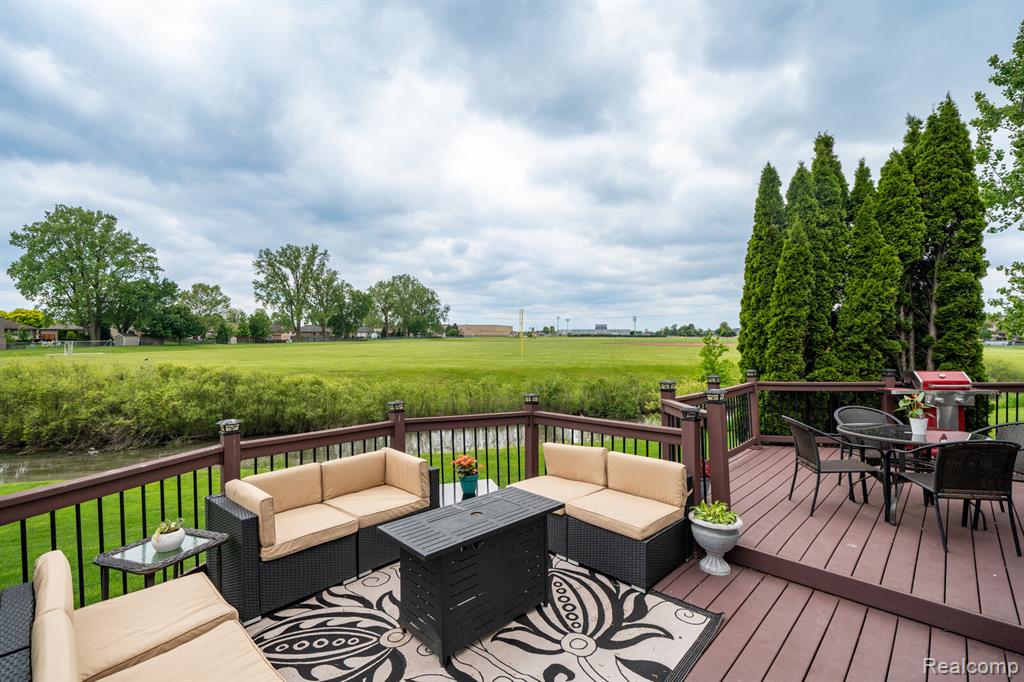 47540 Kelston Drive, Macomb, MI 48044 — Photo 37