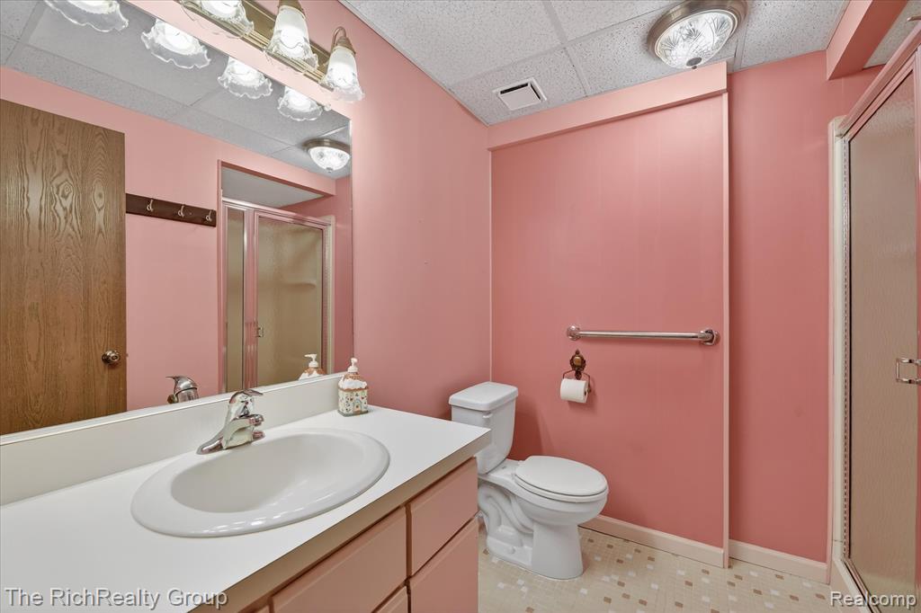 12116 Shenandoah Drive, South Lyon, MI 48178 — Photo 23