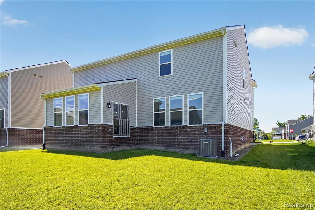 58676 Losino Drive, South Lyon, MI 48178 — Photo 46