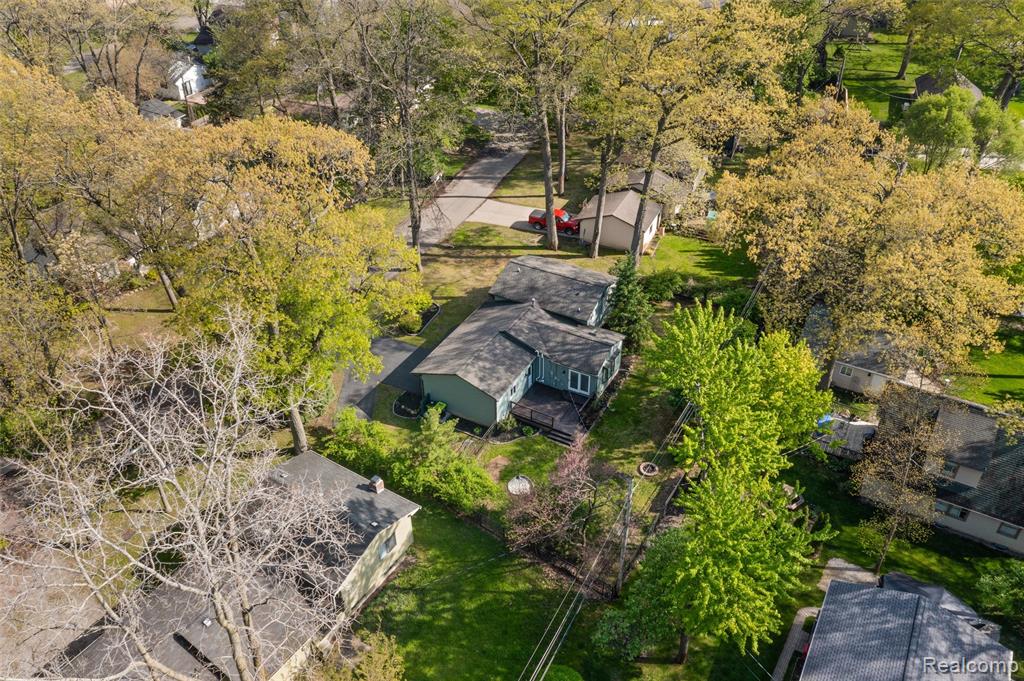 3600 Woodview Avenue, West Bloomfield, MI 48324 — Photo 35
