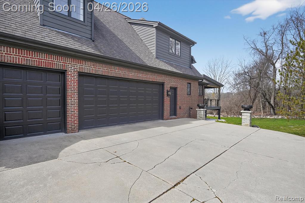 6932 Oakhurst Ridge Road, Clarkston, MI 48348 — Photo 54