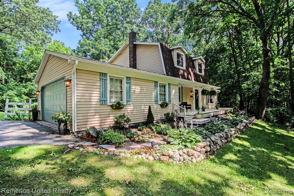13900 Rocky Ridge, Hartland, MI 48353 — Photo 4