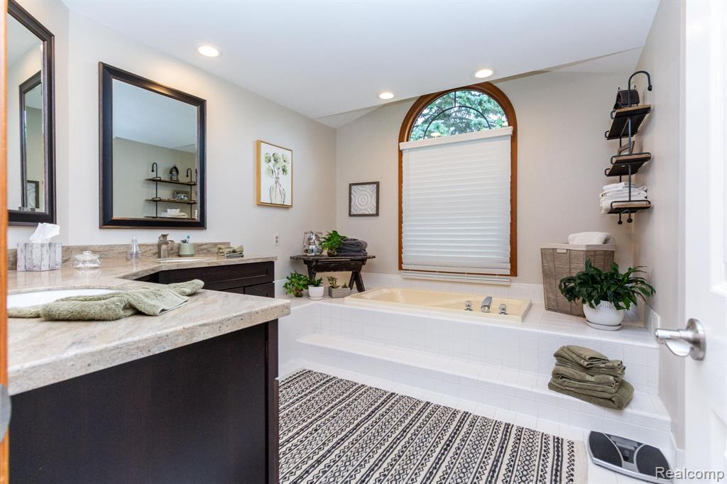 45340 Lothrop Road, Canton, MI 48188 — Photo 27