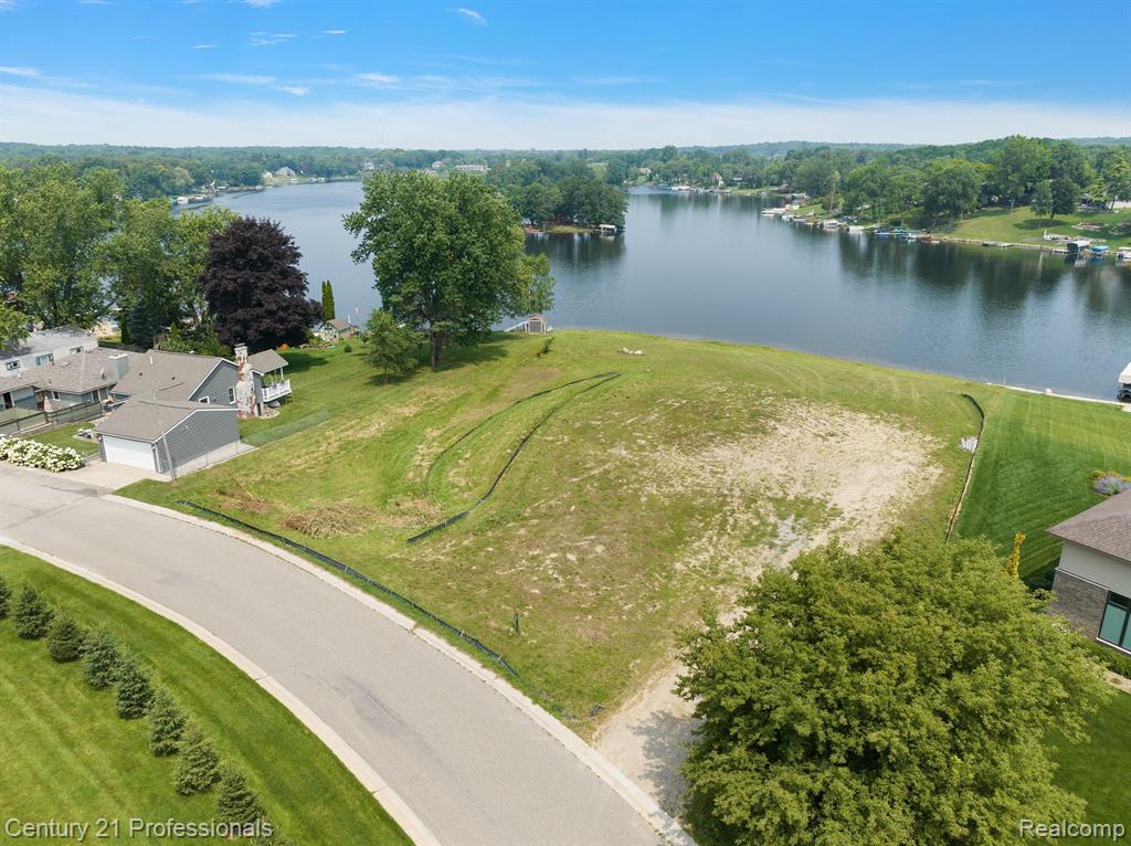 9986 KING Road, Davisburg, MI — Photo 3