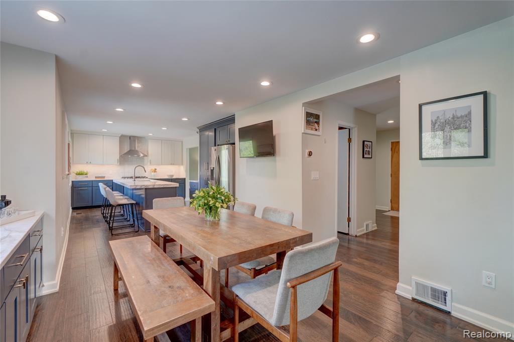 19341 Devonshire Street, Beverly Hills, MI 48025 — Photo 9
