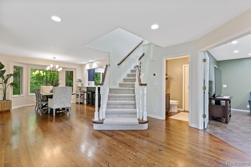 8268 Pine Lake Drive, Davisburg, MI 48350 — Photo 10