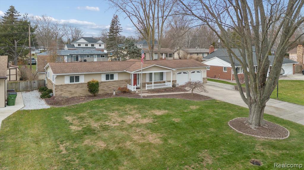 47501 Nita Drive, Shelby Twp, MI 48317 — Photo 32