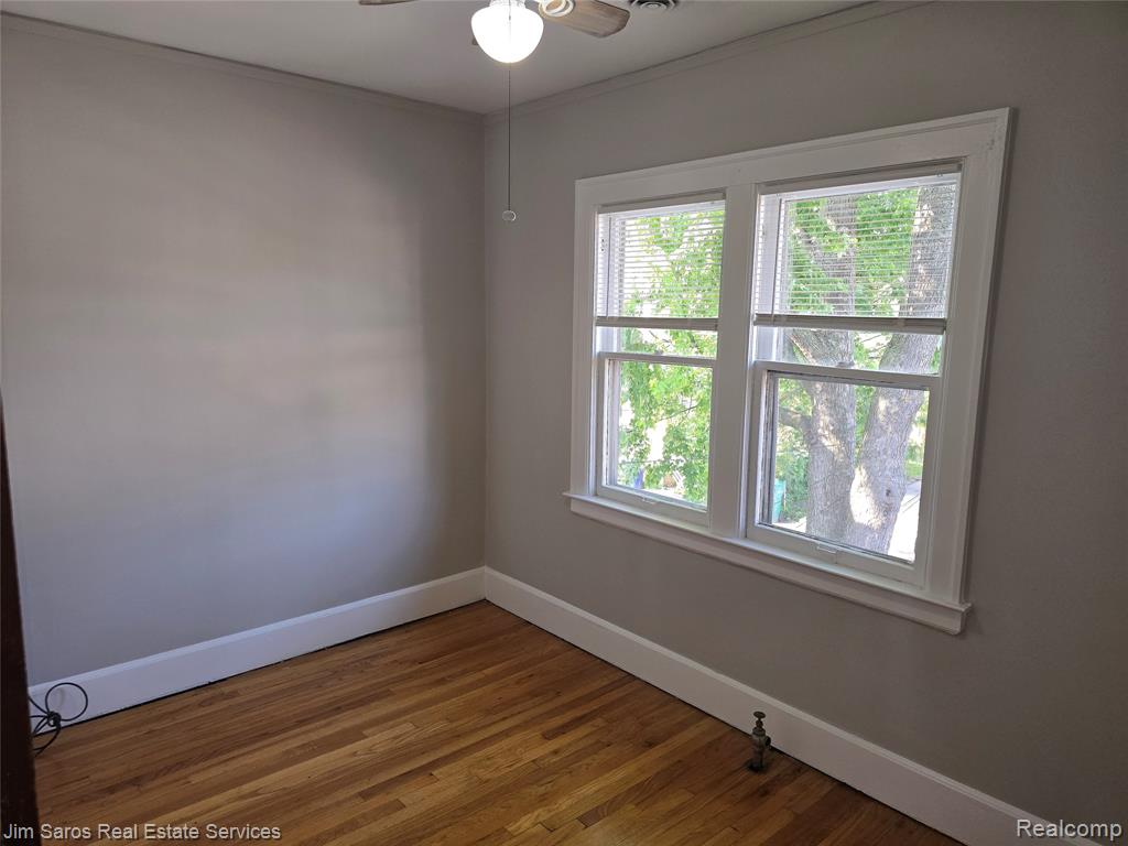 910 Beaconsfield 2N Avenue, Grosse Pointe, MI 48230 — Photo 11