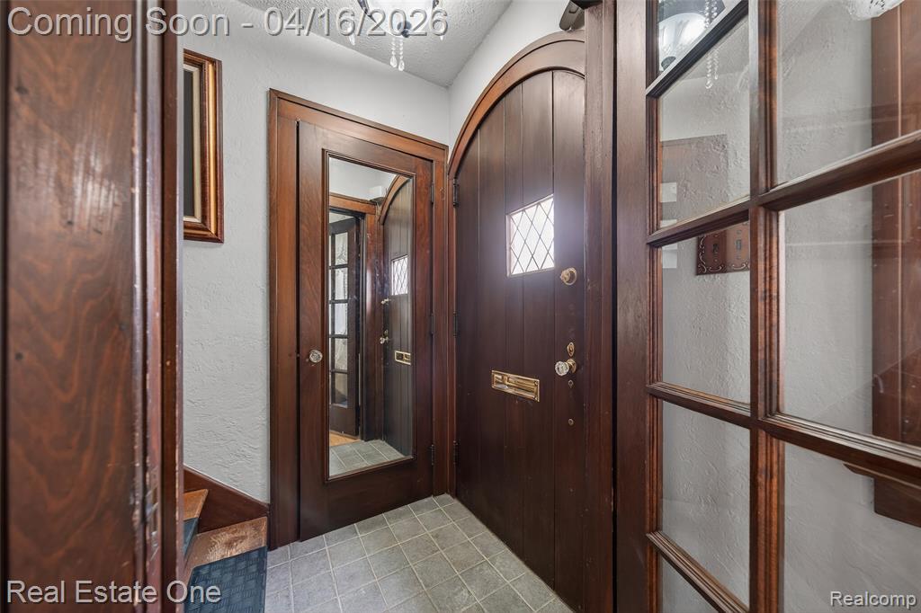 486 W Iroquois Road, Pontiac, MI 48341 — Photo 6