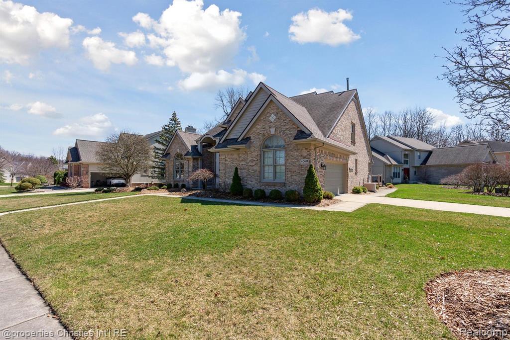 40611 PAISLEY Circle, Novi, MI 48377 — Photo 3