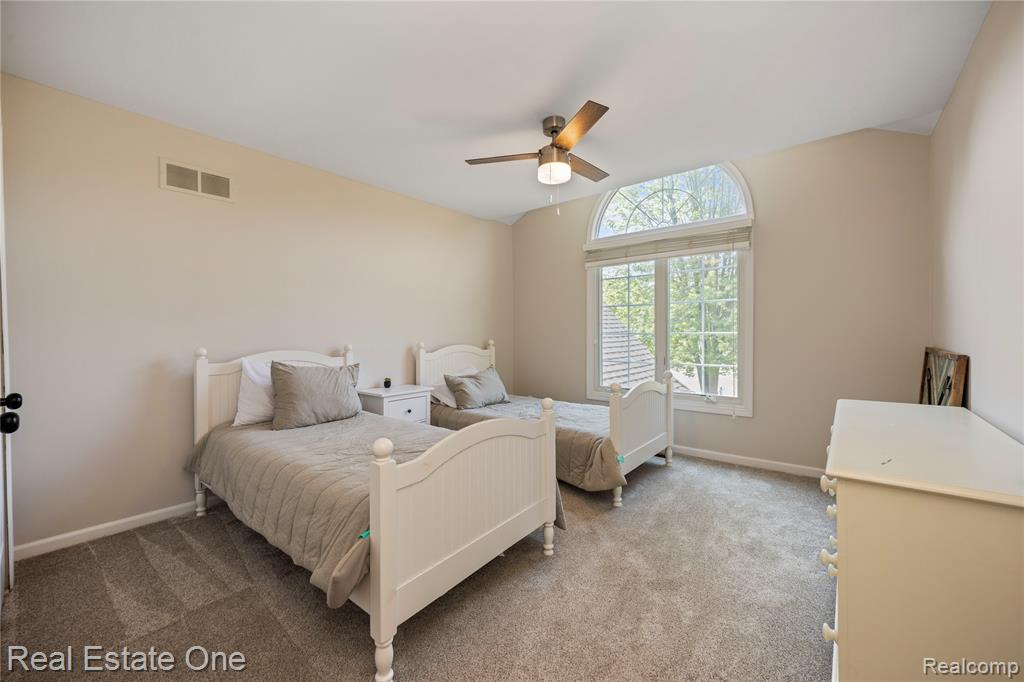 6210 Orchard Woods Drive, West Bloomfield, MI 48324 — Photo 43