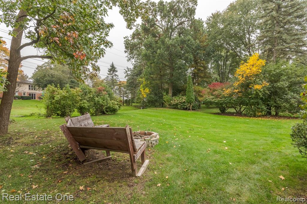 5699 RAVEN Road, Bloomfield Hills, MI 48301 — Photo 41