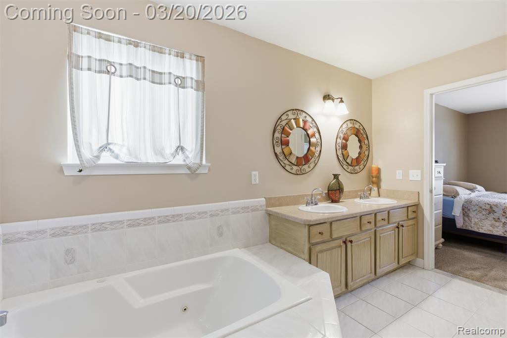 42925 N Hampton Drive, Sterling Heights, MI 48314 — Photo 20