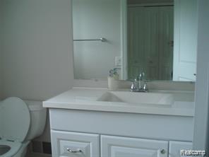 5080 PRENTIS Drive, Troy, MI 48085 — Photo 12