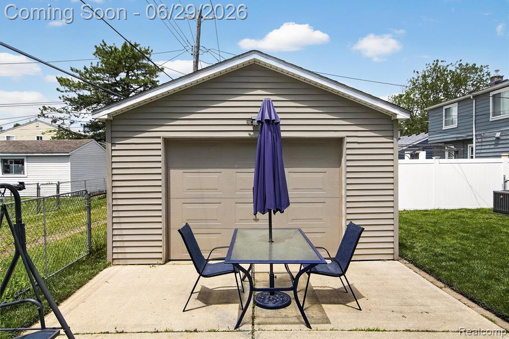672 8th Street, Wyandotte, MI 48192 — Photo 45