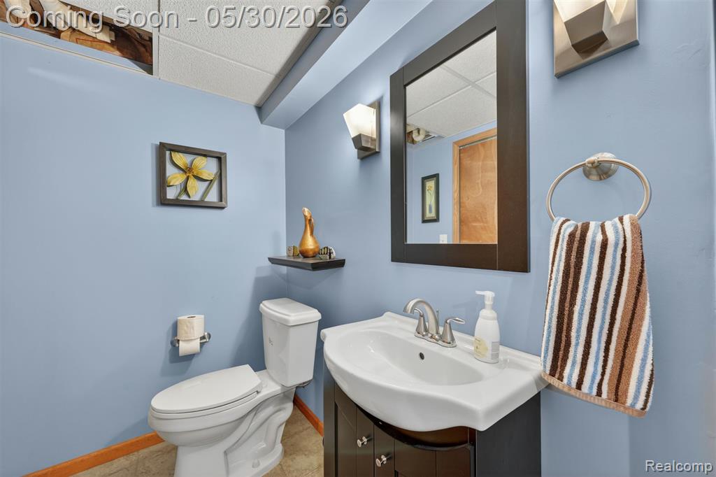 18364 Beechwood Street, Roseville, MI 48066 — Photo 45