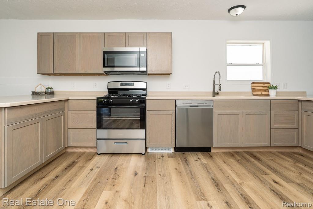 10185 N Genesee Road, Mount Morris, MI 48458 — Photo 5