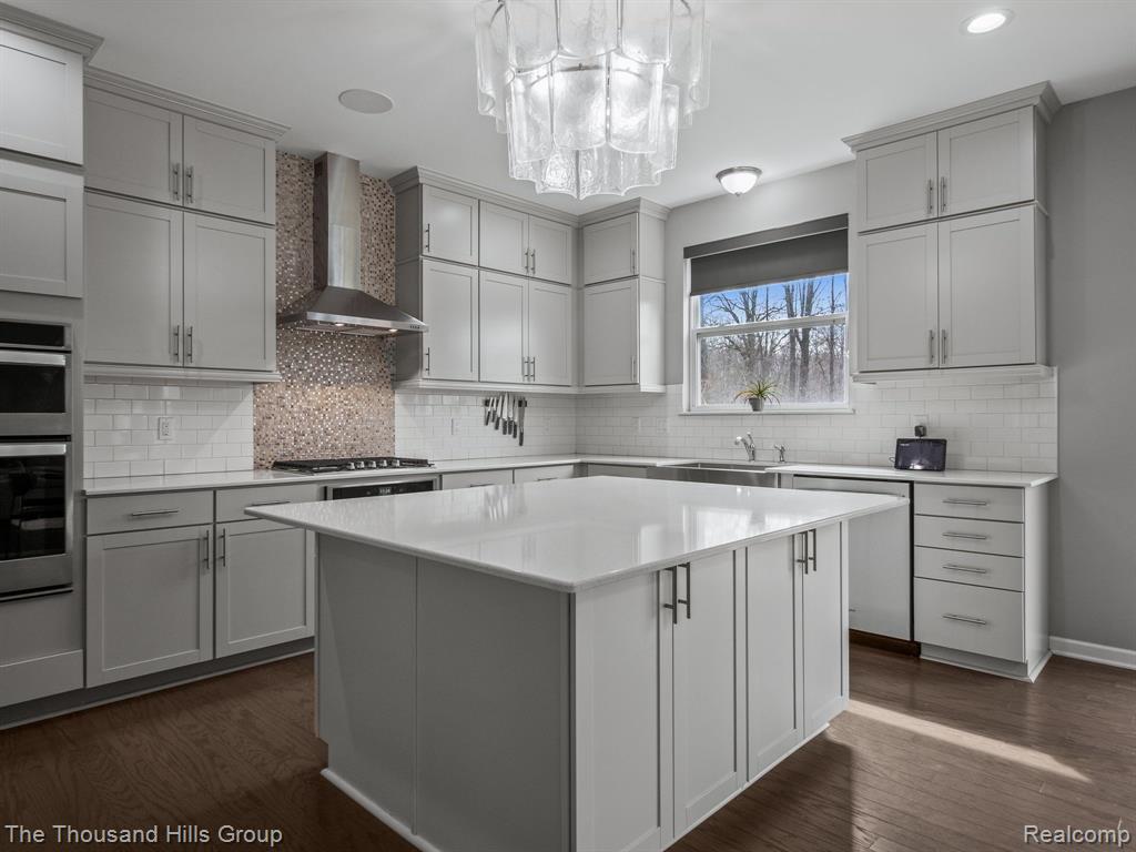 981 CORBIN Road, Rochester Hills, MI 48307 — Photo 7