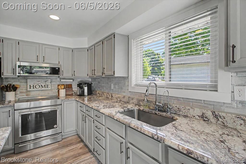 3378 Kingsway Drive, Highland, MI 48356 — Photo 15