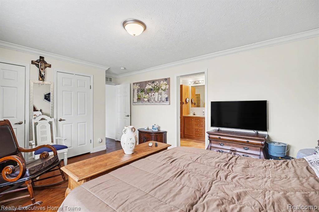 46229 Worlington Dr, Macomb, MI 48044 — Photo 16