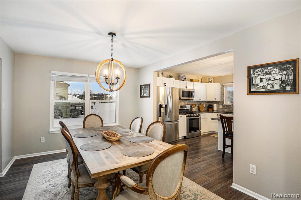 9447 APPLE Court, Fenton, MI 48430 — Photo 5