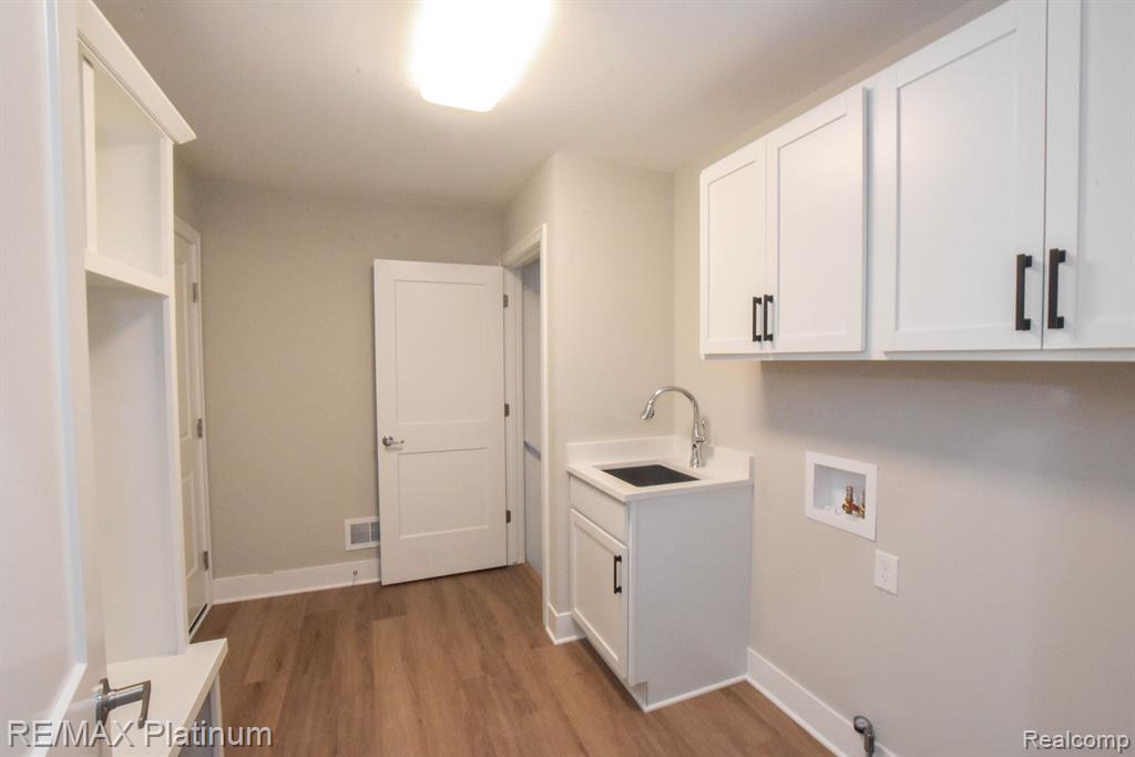 4580 STILLMEADOW Drive, Howell, MI 48843 — Photo 22