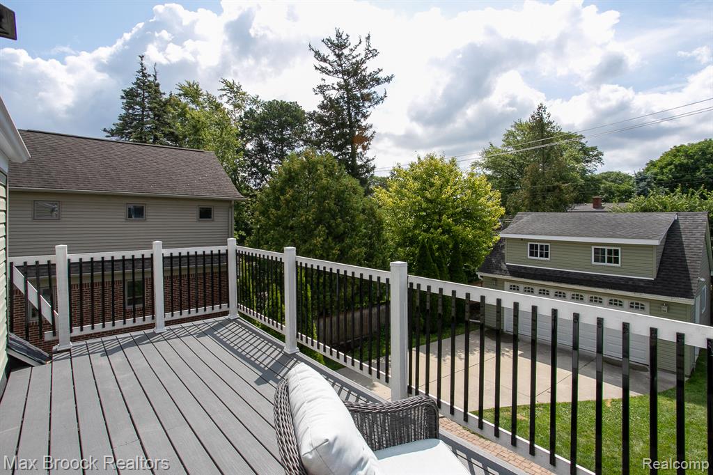 10475 Vernon Avenue, Huntington Woods, MI — Photo 40