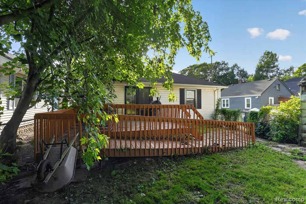422 N Francis Avenue, Lansing, MI 48912 — Photo 38