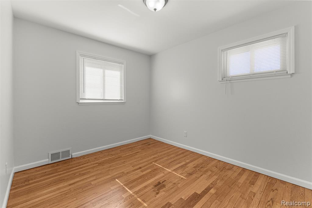 4142 Gertrude Street, Dearborn Heights, MI 48125 — Photo 24