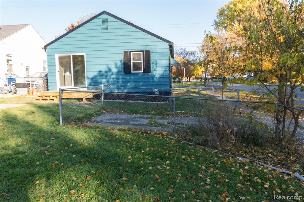 4418 Brunswick Avenue, Flint, MI 48507 — Photo 17