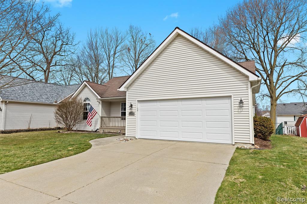 755 1ST Street, Fenton, MI 48430 — Photo 2