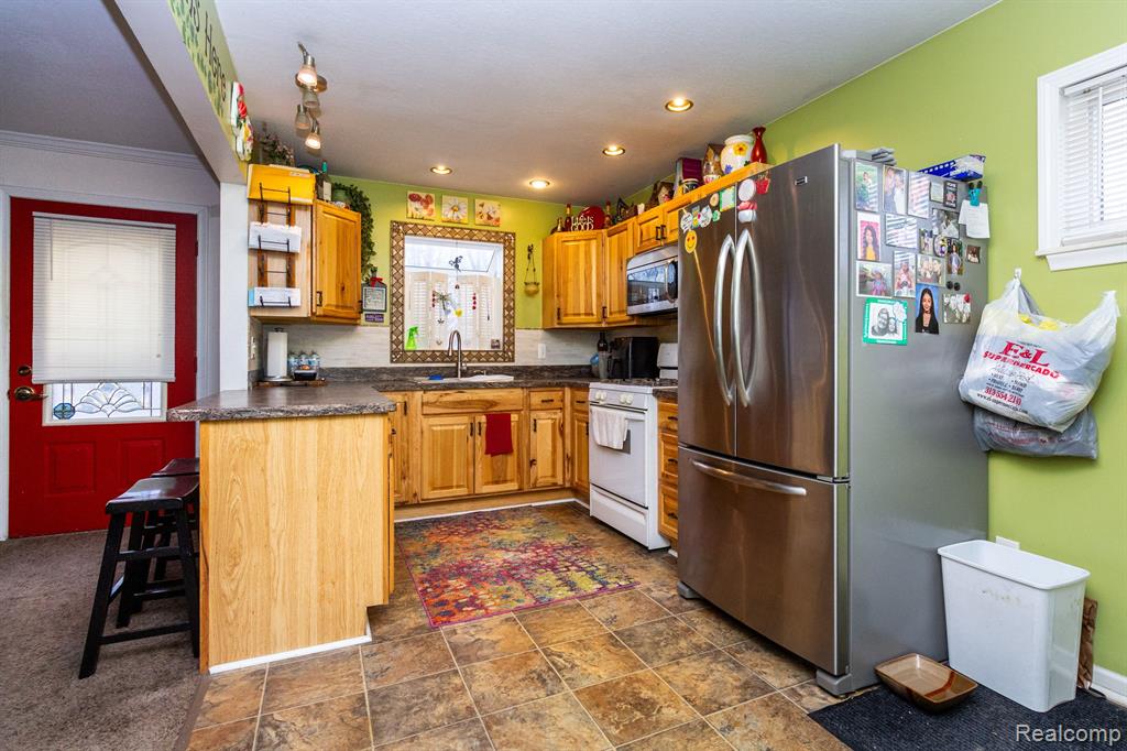 4218 CULVER Street, Dearborn Heights, MI 48125 — Photo 6