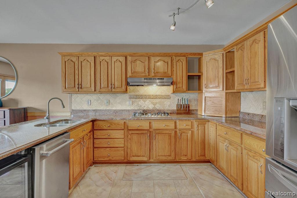 7277 Cardinal Street, Algonac, MI 48001 — Photo 9