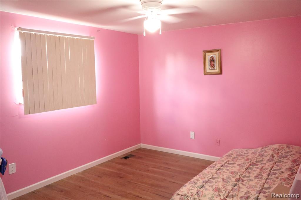39552 Forbes Drive, Sterling Heights, MI 48310 — Photo 34
