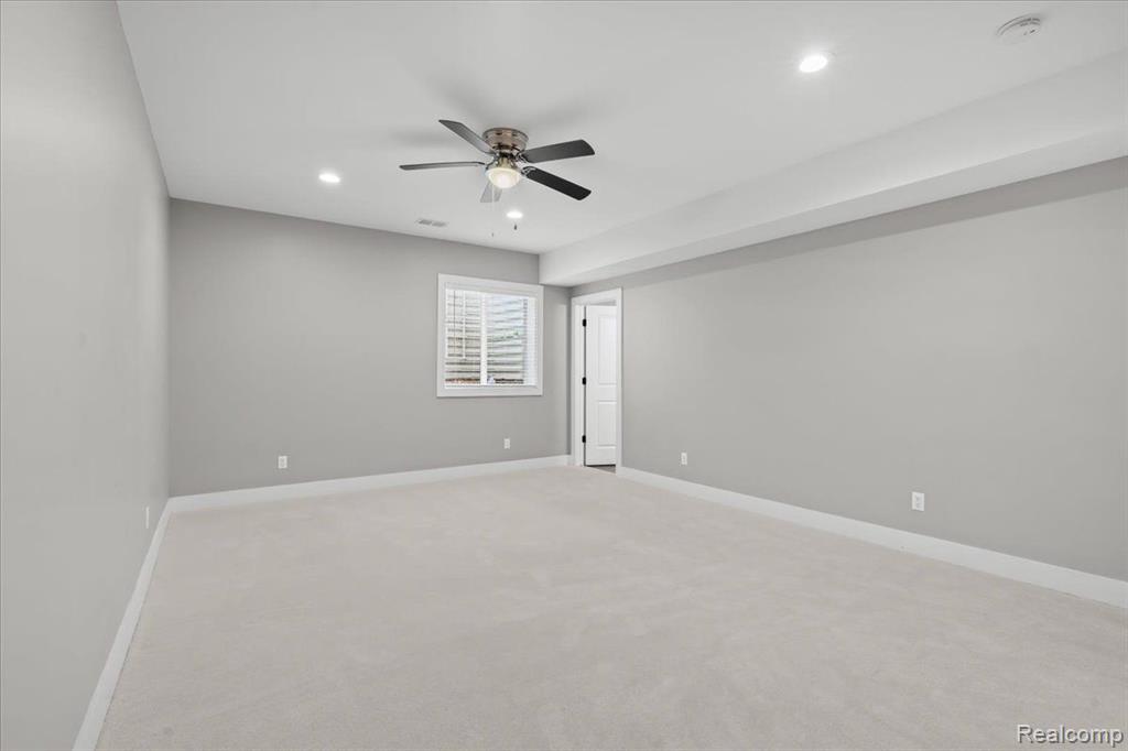 10420 STONEY POINT Drive, South Lyon, MI 48178 — Photo 35