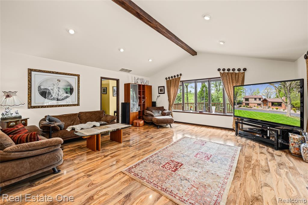 26336 Pillsbury Street, Farmington, MI 48334 — Photo 46