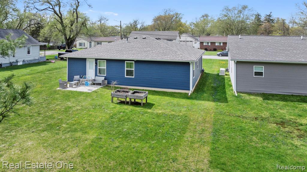 15586 Pine Street, Monroe, MI 48161 — Photo 30
