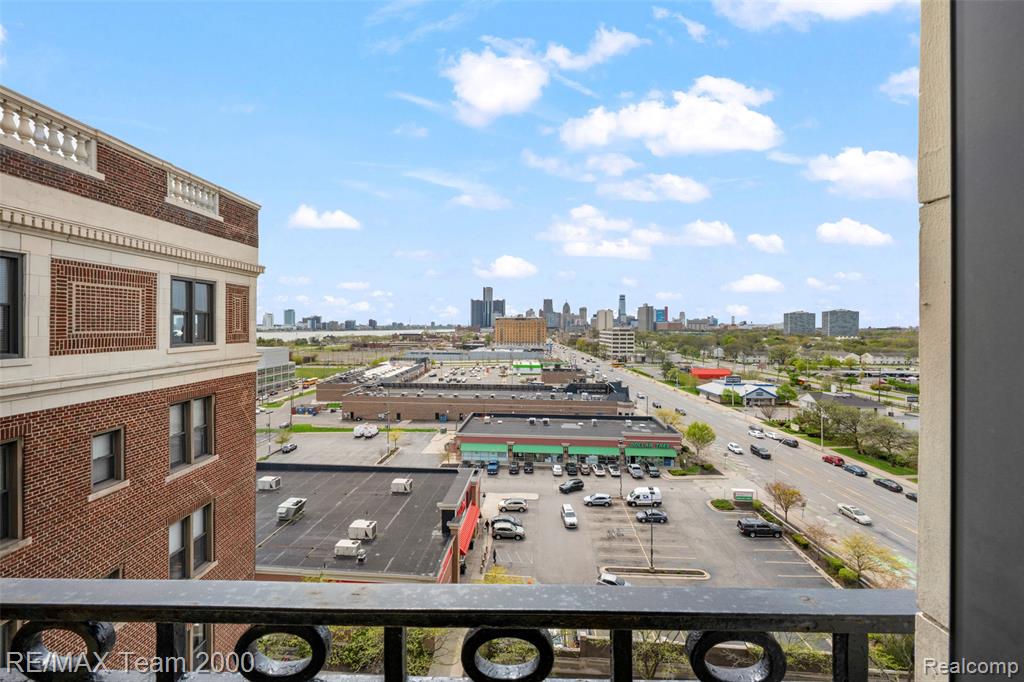 2900 E Jefferson Avenue, 61-C8, Detroit, MI 48207 — Photo 38