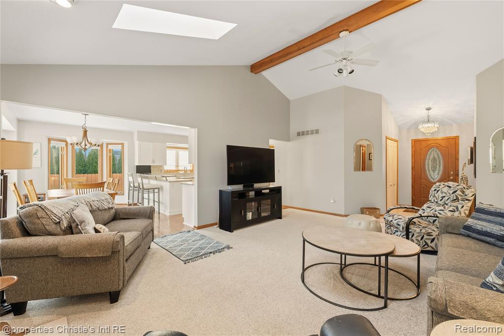 39780 Southpointe Avenue, Harrison Township, MI — Photo 9