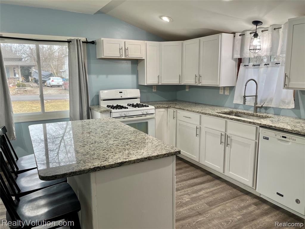 4723 4th Street, Columbiaville, MI 48421 — Photo 6